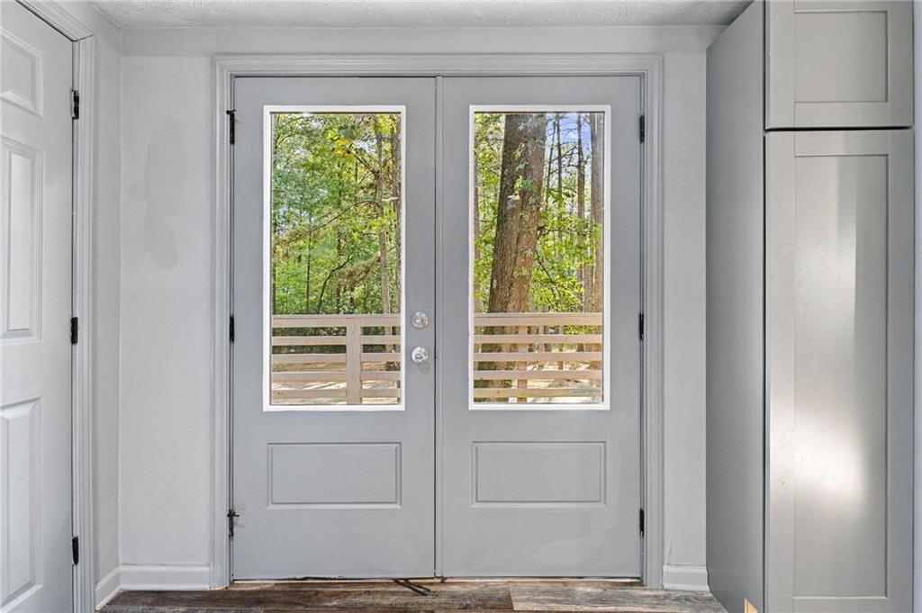 760 Cherokee Trail