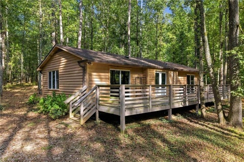 Homes For Sale - 760 Cherokee Trail<br/> Winterville, GA 30683