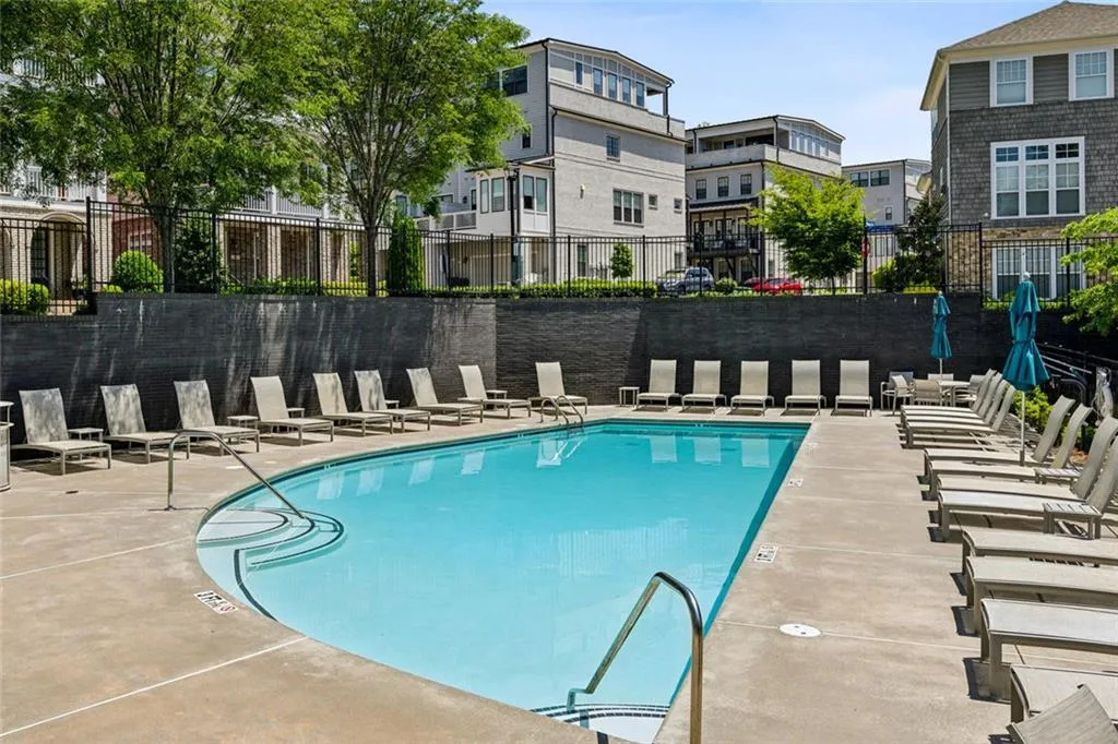 Sandy Springs, Georgia 30328, United States, 3 Bedrooms Bedrooms, ,4 BathroomsBathrooms,Residential,Active,204699