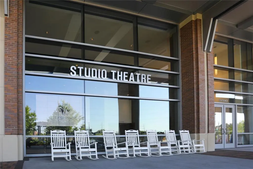 Sandy Springs, Georgia 30328, United States, 3 Bedrooms Bedrooms, ,4 BathroomsBathrooms,Residential,Active,204699