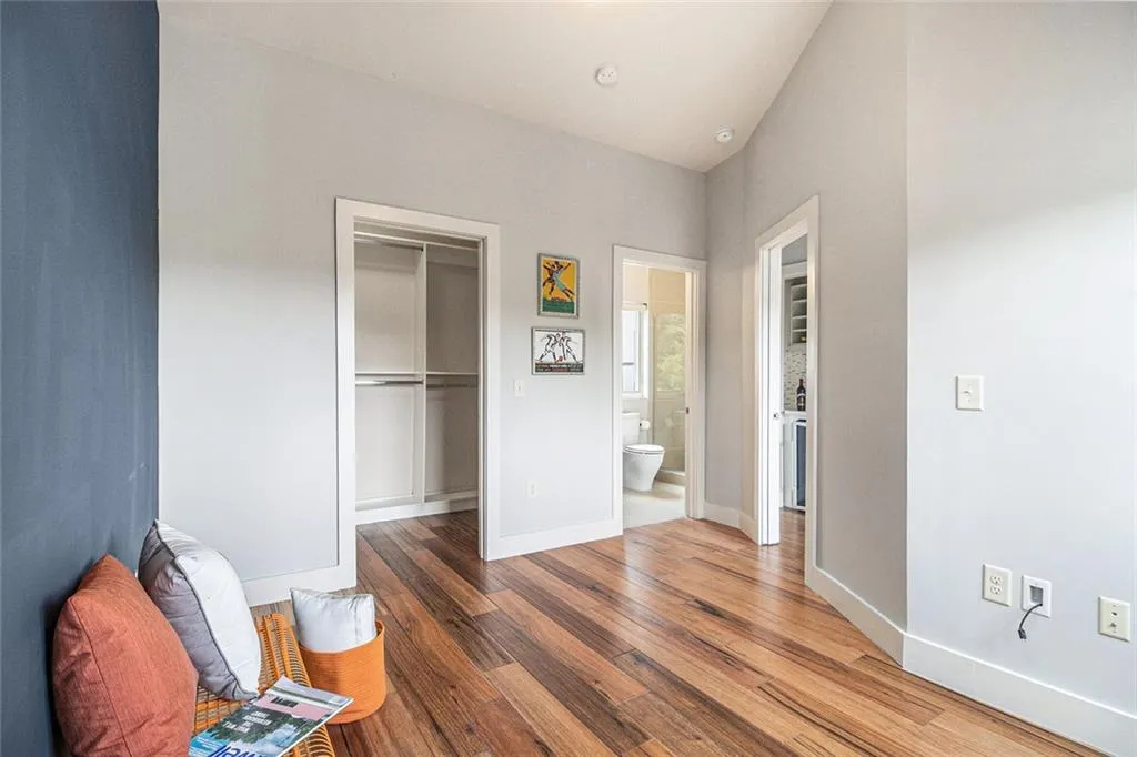 Atlanta, Georgia 30307, United States, 3 Bedrooms Bedrooms, ,4 BathroomsBathrooms,Residential,Active,169497