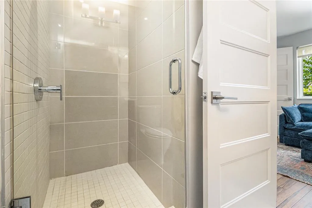 Atlanta, Georgia 30307, United States, 3 Bedrooms Bedrooms, ,4 BathroomsBathrooms,Residential,Active,169497