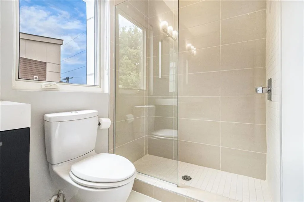 Atlanta, Georgia 30307, United States, 3 Bedrooms Bedrooms, ,4 BathroomsBathrooms,Residential,Active,169497