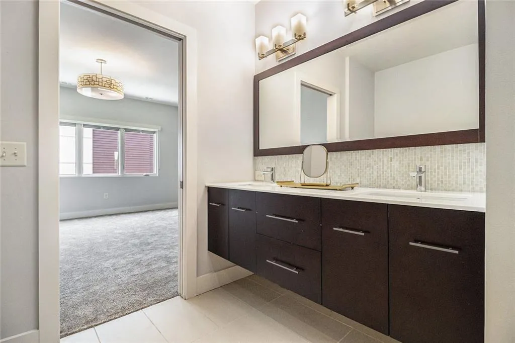 Atlanta, Georgia 30307, United States, 3 Bedrooms Bedrooms, ,4 BathroomsBathrooms,Residential,Active,169497