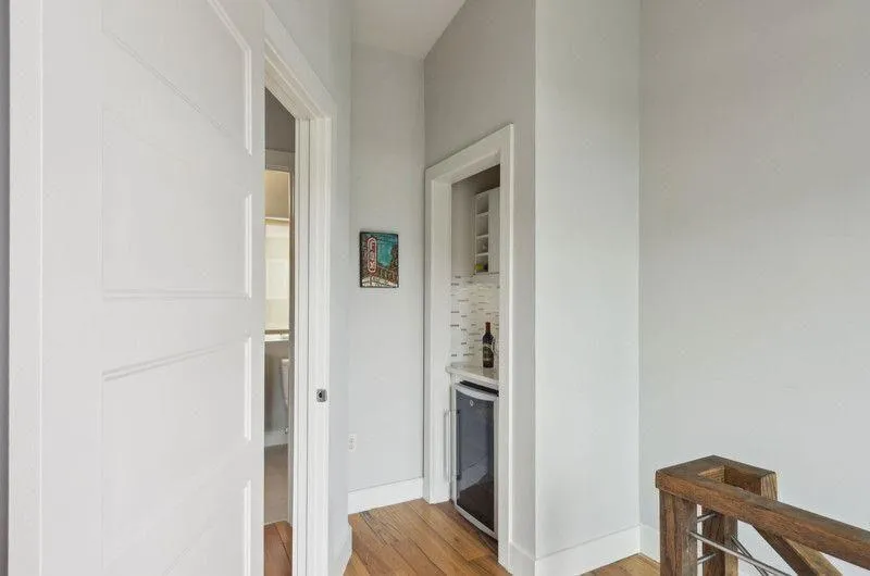 Atlanta, Georgia 30307, United States, 3 Bedrooms Bedrooms, ,4 BathroomsBathrooms,Residential,Active,169497