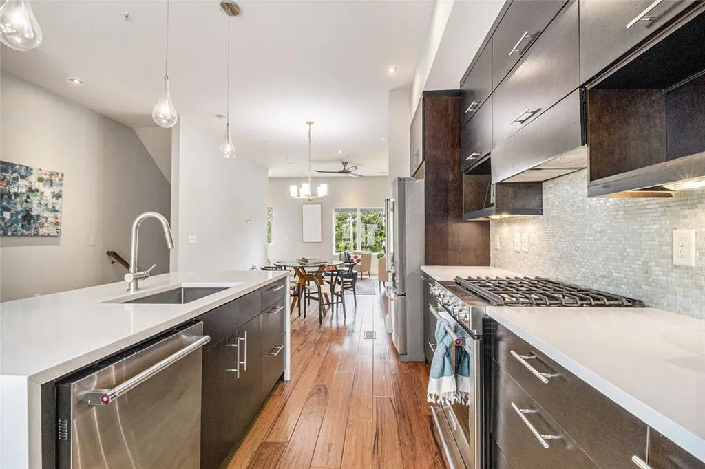 Atlanta, Georgia 30307, United States, 3 Bedrooms Bedrooms, ,4 BathroomsBathrooms,Residential,Active,169497