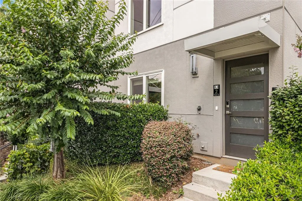 Atlanta, Georgia 30307, United States, 3 Bedrooms Bedrooms, ,4 BathroomsBathrooms,Residential,Active,169497