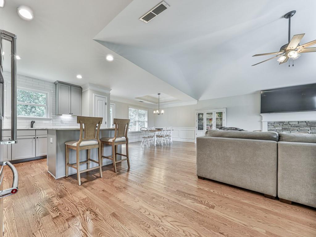 221 Woods Circle