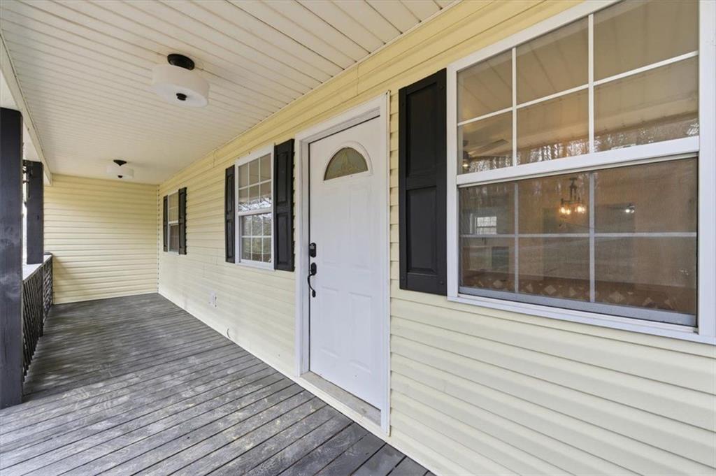 3 Robin Hood Road NE