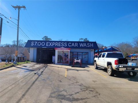 1810 S Broad Avenue Lanett AL 36863