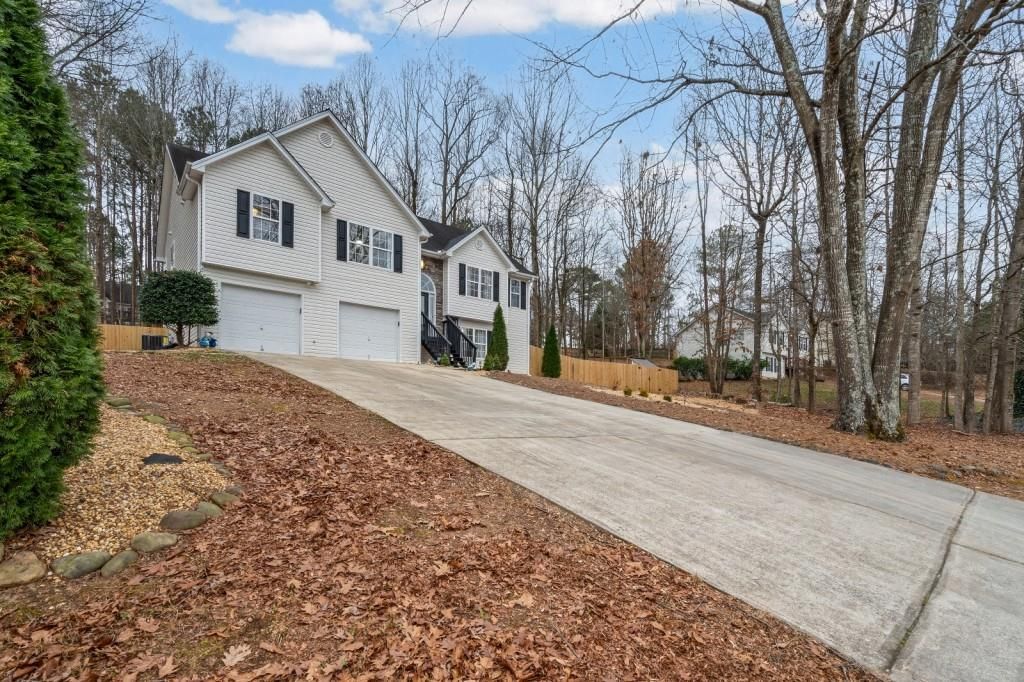 Photo of 631 Saddle Ridge Drive, Bethlehem, GA 30620 (MLS # 7704053)