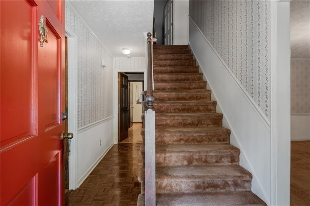 Skyland Glen - Residential