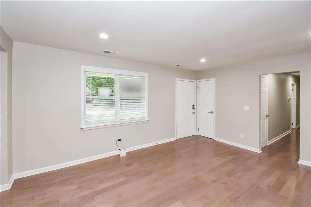 429 Landers Drive, Mableton, Georgia image 2