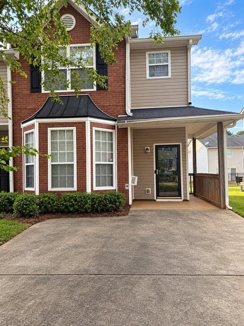 Townhouse For Sale - 11327 Michelle Way<br/> Hampton, GA 30228