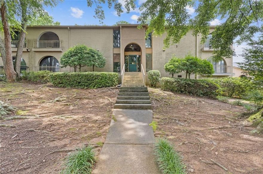 Beautiful 2-bedroom, 2-bath condo for sale! This stunning unit features fully remodeled kitchen and bathroom, offering a modern and elegant touch. The condo is in excellent condition and includes two assigned parking spaces. Located in a prime location, close to shopping, dining, major highways, and  schools. A perfect opportunity for homeowners.