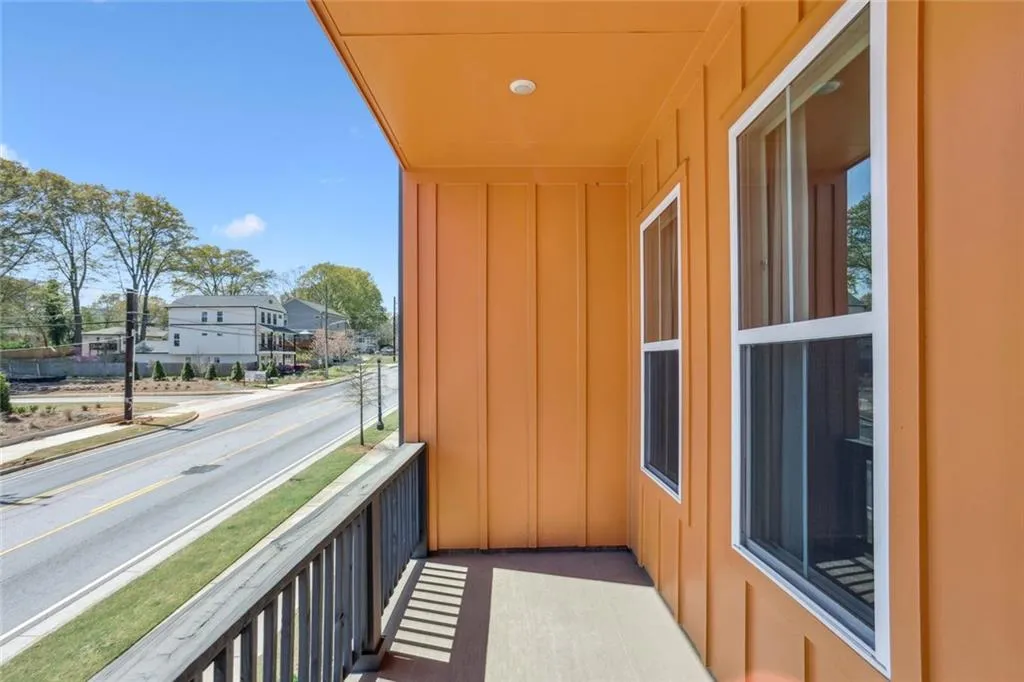 Atlanta, Georgia 30317, United States, 3 Bedrooms Bedrooms, ,3 BathroomsBathrooms,Residential,Pending,100791