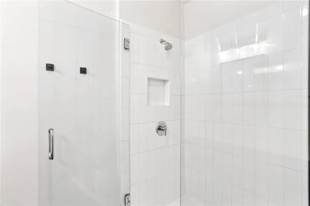 Atlanta, Georgia 30317, United States, 3 Bedrooms Bedrooms, ,3 BathroomsBathrooms,Residential,Pending,100791