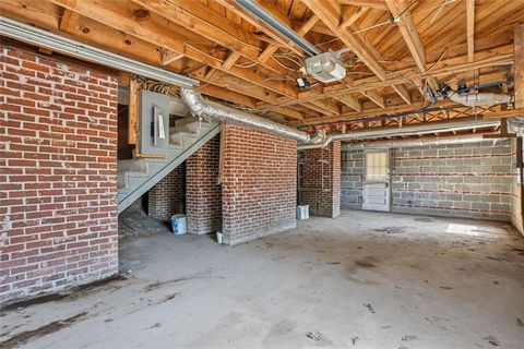 listing image 24