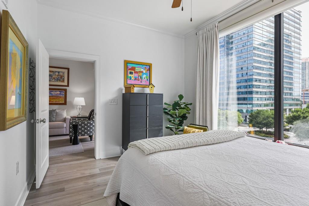 Paramount - Residential