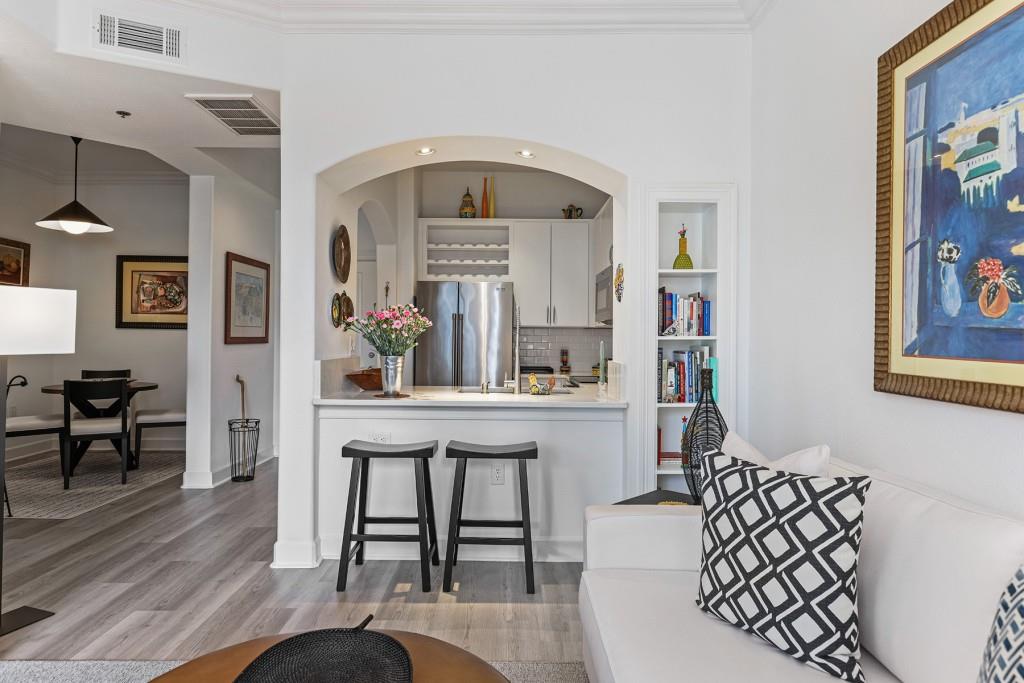 Paramount - Residential