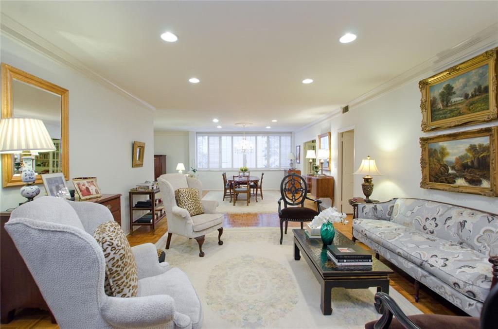 2734 Peachtree Road NW C101