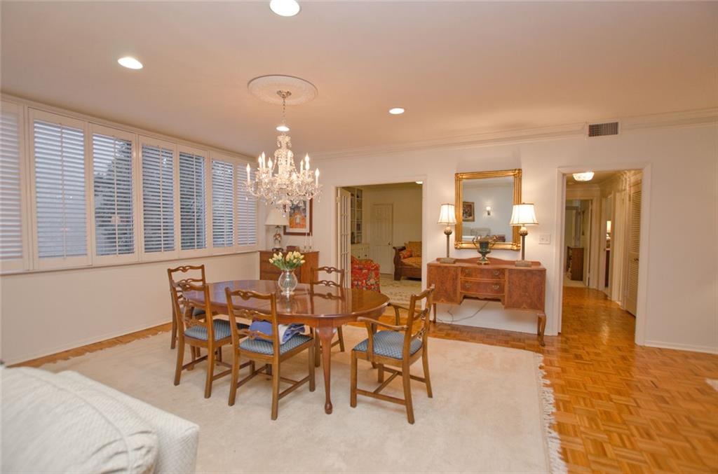 2734 Peachtree Road NW C101