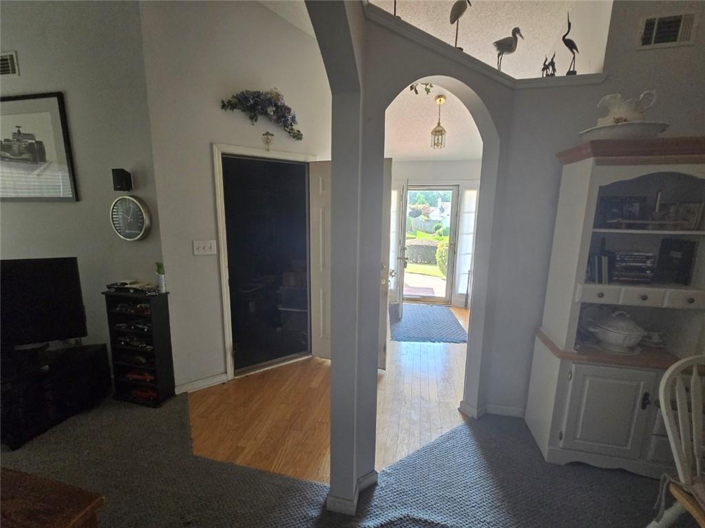 105 Courtyard Lane