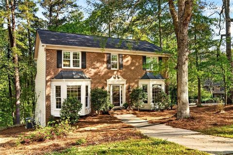 Photo of 1523 Brookcliff Circle, Marietta, GA 30062 (MLS # 7748999)