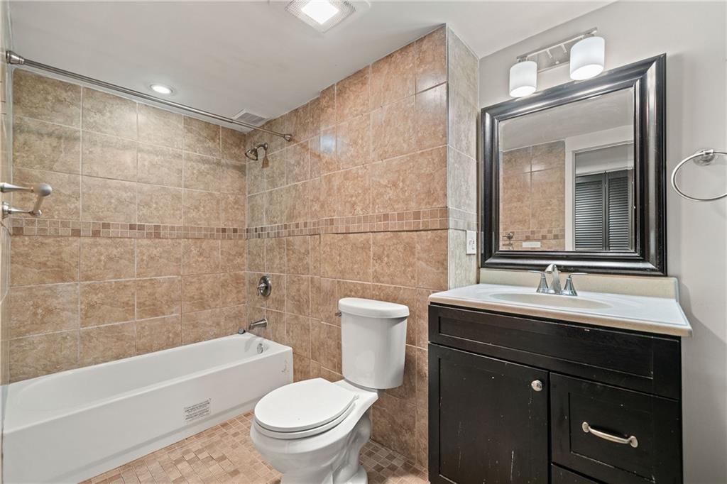 1131 Mayfield Drive, Decatur, Georgia image 28
