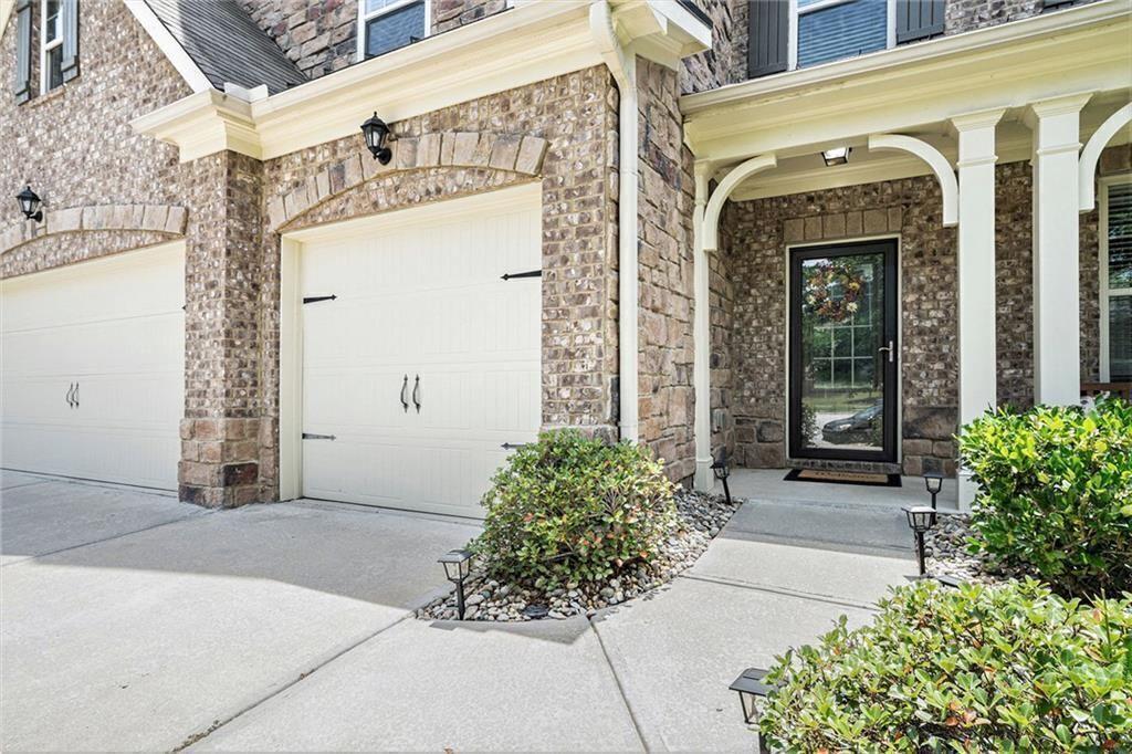 5696 Walnut Mill Lane