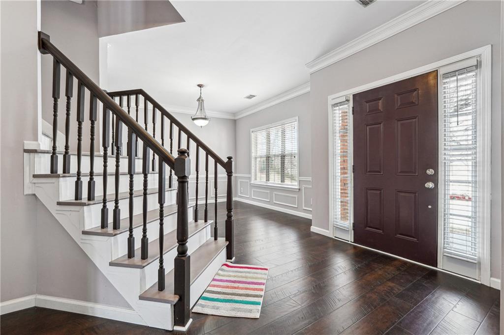 965 Walnut Creek Drive, Lilburn, Georgia image 3