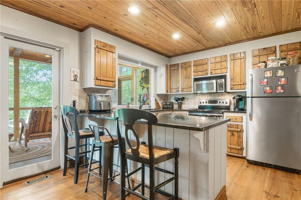 Waleska, Georgia, 30183, United States, 4 Bedrooms Bedrooms, ,3 BathroomsBathrooms,Residential,Active,2045781