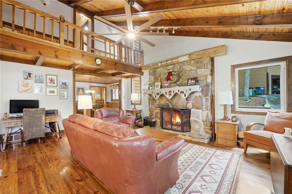 Waleska, Georgia, 30183, United States, 4 Bedrooms Bedrooms, ,3 BathroomsBathrooms,Residential,Active,2045781