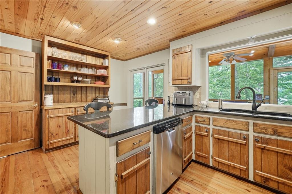 Waleska, Georgia, 30183, United States, 4 Bedrooms Bedrooms, ,3 BathroomsBathrooms,Residential,Active,2045781