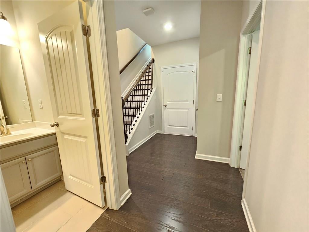 871 Sunset Park Drive