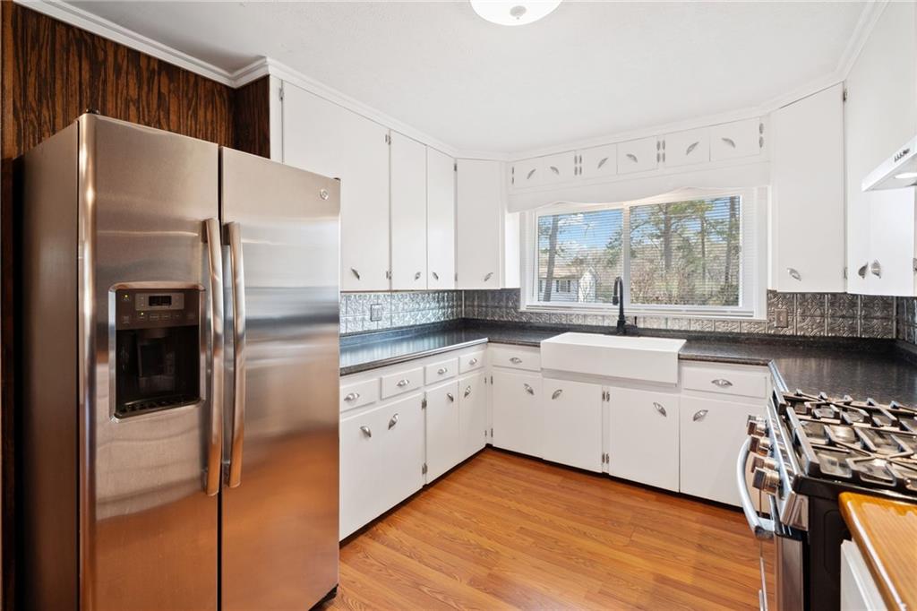 210 W Greenwood Drive, Carrollton, Georgia image 3