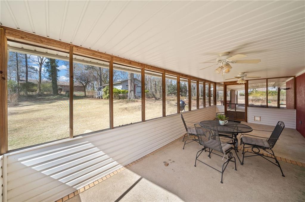 210 W Greenwood Drive, Carrollton, Georgia image 6