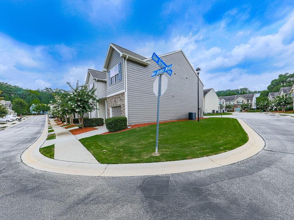 3353 Blue Springs Walk NW