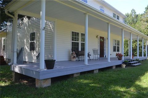 A home in Powder Springs