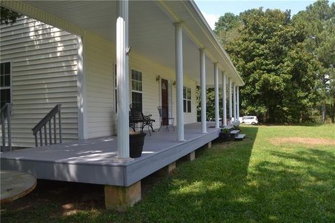 A home in Powder Springs