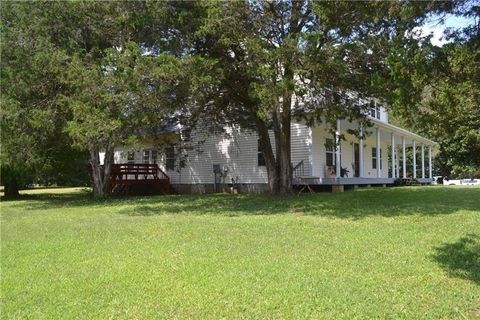 A home in Powder Springs