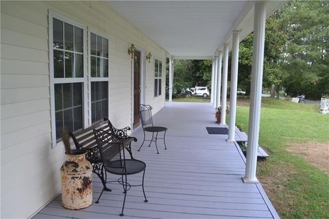 A home in Powder Springs