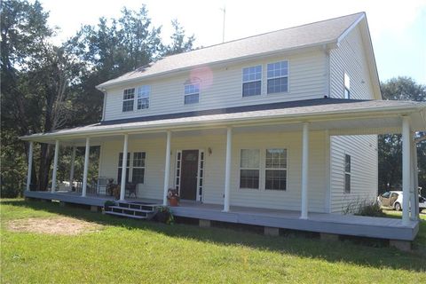 A home in Powder Springs