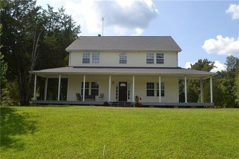 A home in Powder Springs