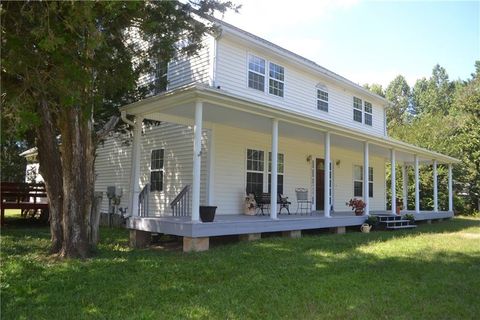 A home in Powder Springs