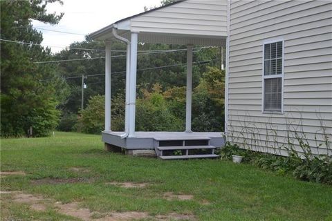 A home in Powder Springs