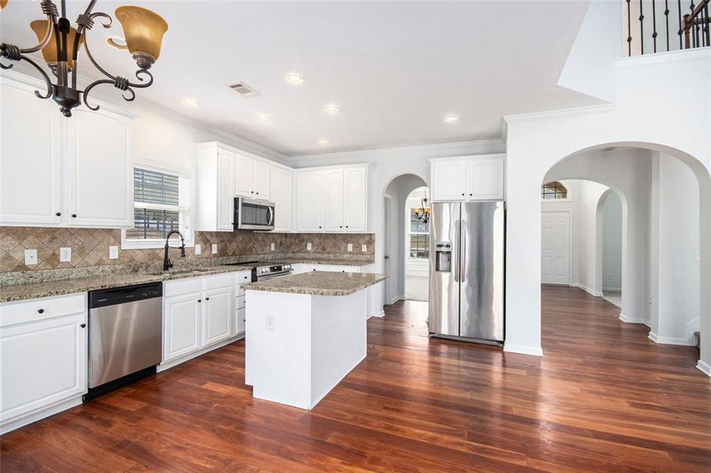 5658 Greensage Drive, Atlanta, Georgia image 7
