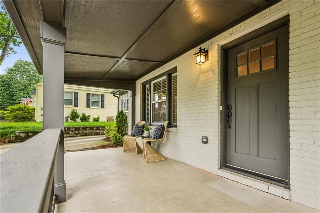 2201 Plantation Lane