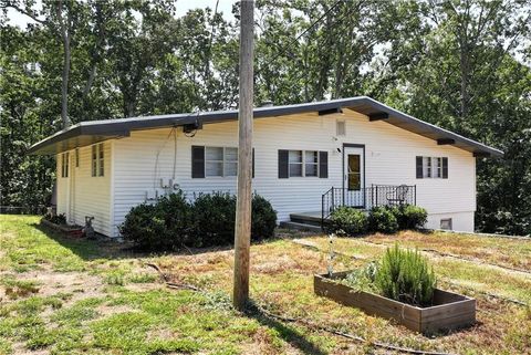 5981 Warpath Road Flowery Branch GA 30542