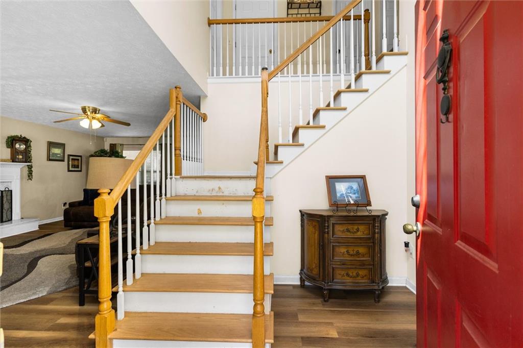 1660 Burnt Oak Way